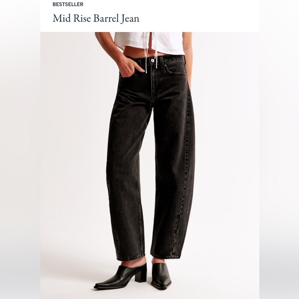 ABERCROMBIE Mid-Rise Barrel Jean